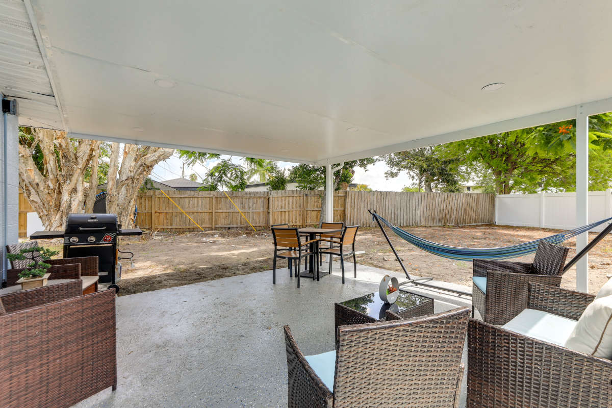Bradenton Vacation Home Four Bedrooms Sleeps 9 Guests
