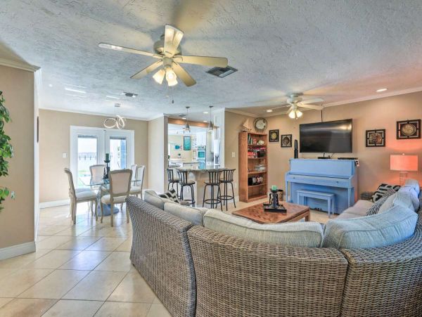 Waterfront Palmetto 3 Bedroom Vacation Getaway Sleeps 10