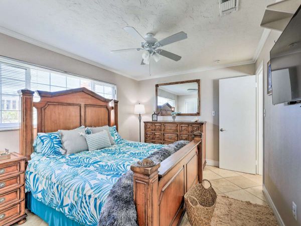 Waterfront Palmetto 3 Bedroom Vacation Getaway Sleeps 10
