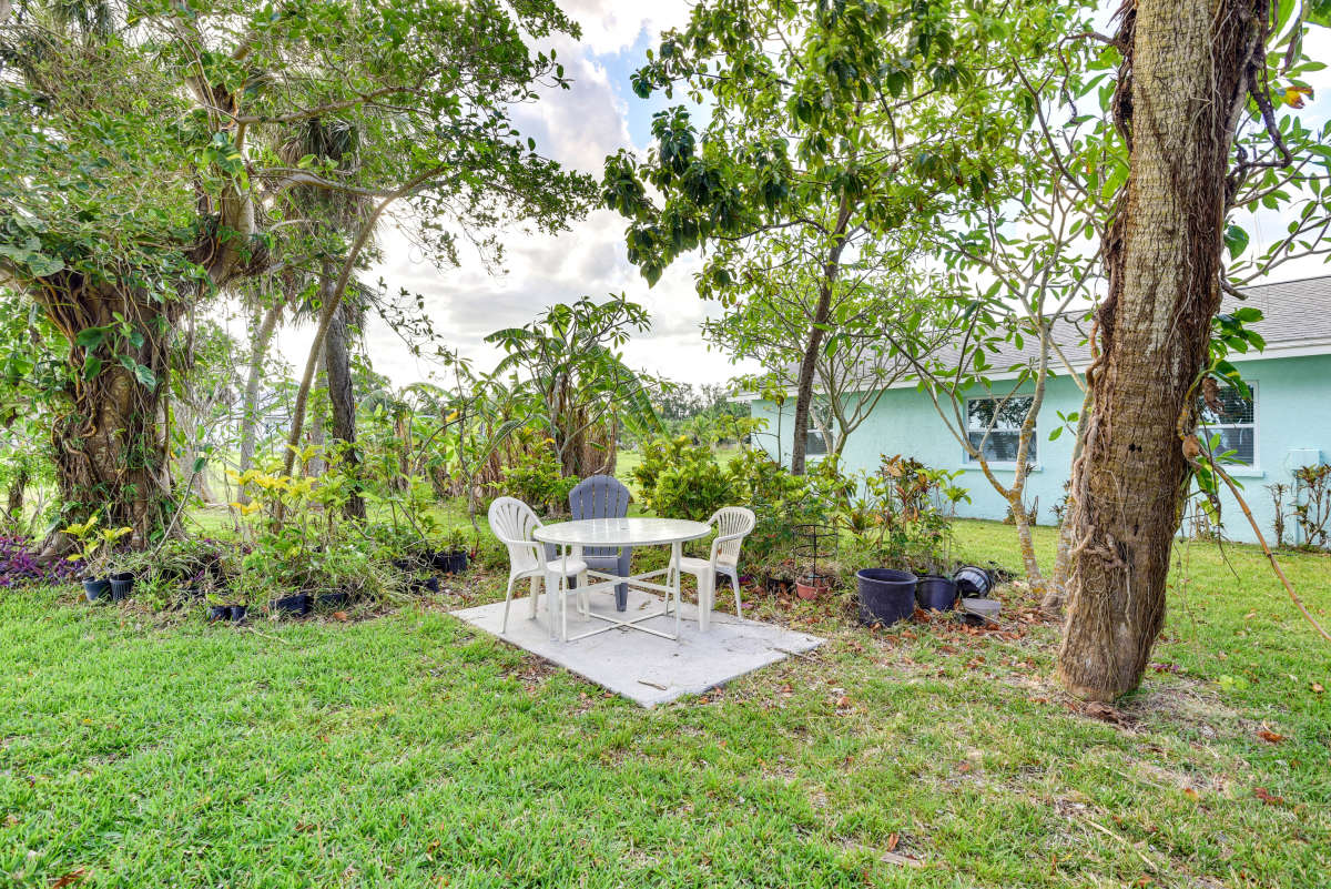 Palmetto 3 Bedroom Vacation Home with River View Sleeps 6