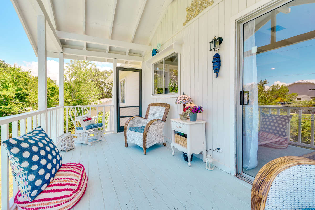 Palmetto Vacation Pool Home with Great Amenities Sleeps 8