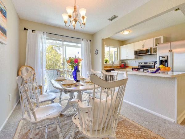 Palmetto Vacation Pool Home with Great Amenities Sleeps 8