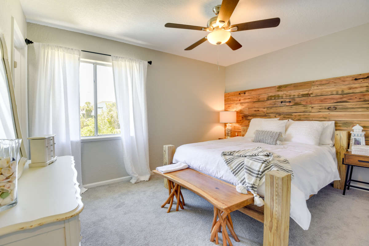 Palmetto Vacation Pool Home with Great Amenities Sleeps 8