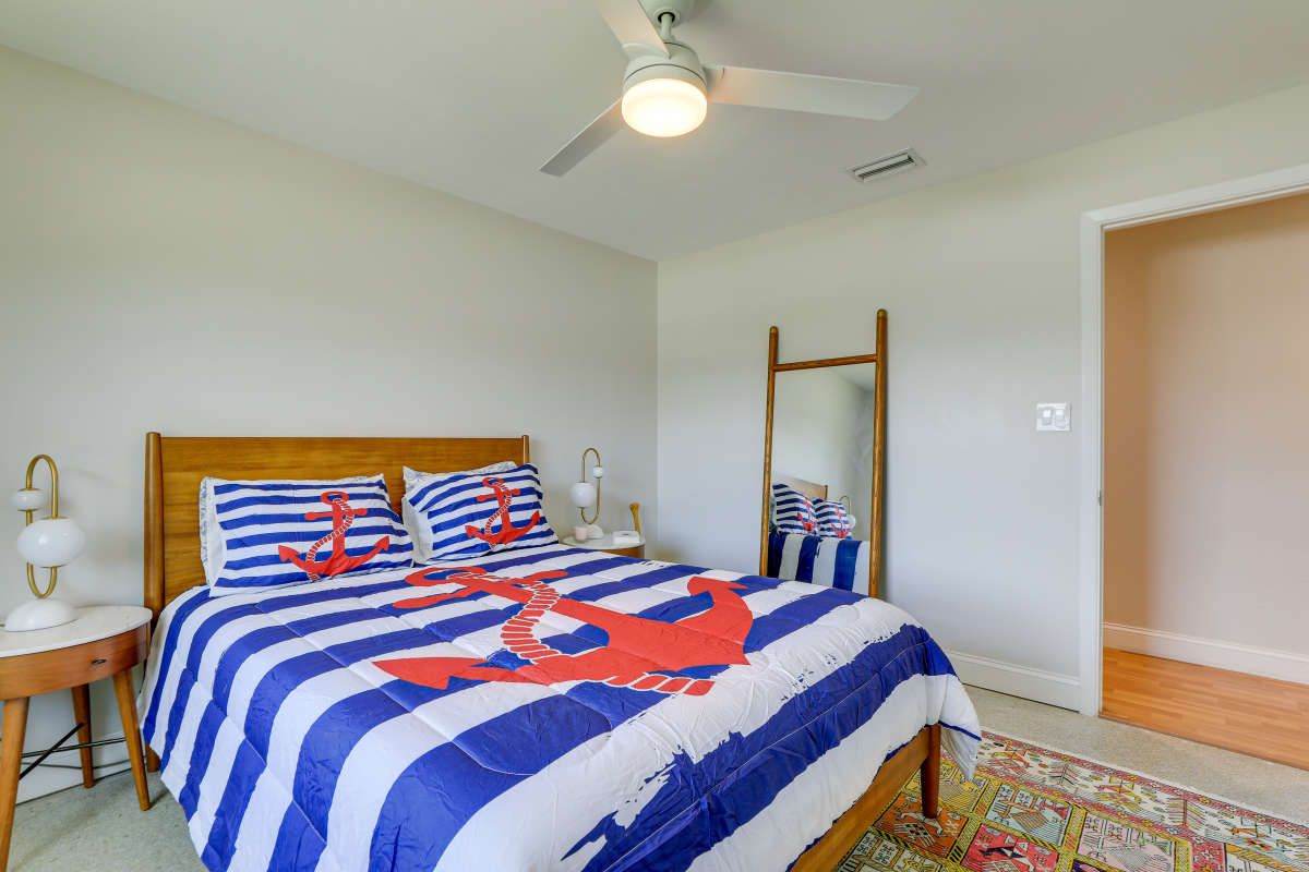 Palmetto Vacation Home Three Bedrooms Sleeps 6 Guests
