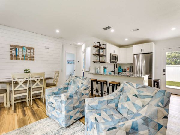 Palmetto Vacation Home Three Bedrooms Sleeps 6 Guests