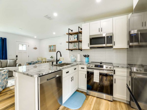 Palmetto Vacation Home Three Bedrooms Sleeps 6 Guests