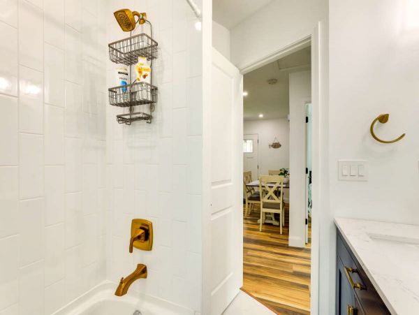 Palmetto Vacation Home Three Bedrooms Sleeps 6 Guests
