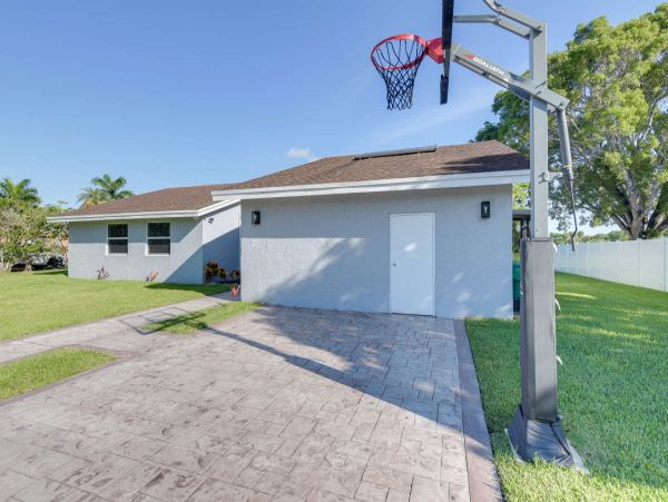 Anna Maria Island Holmes Beach Home 1065782