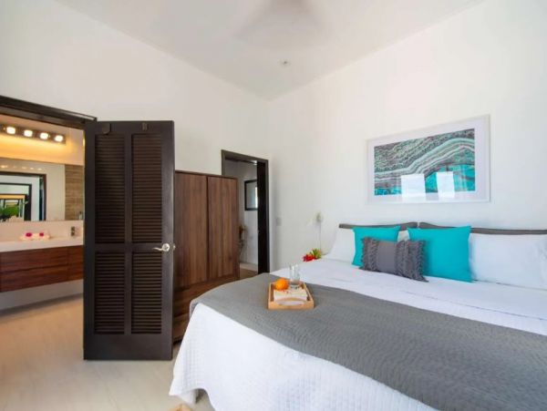 Oceanfront Anguilla Vacation Pool Home Four Bedroom