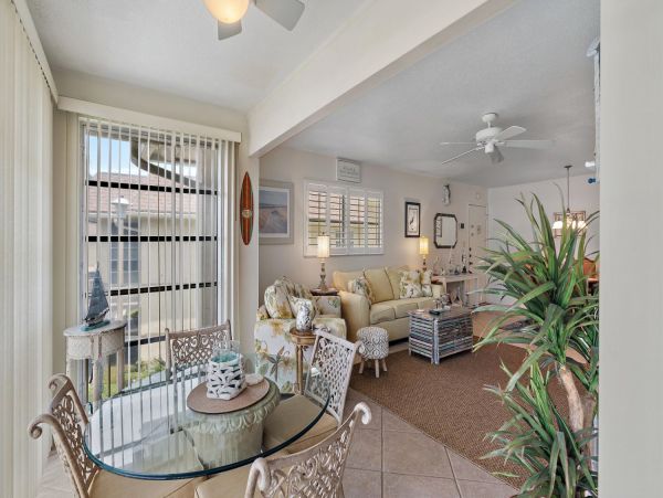 Longboat Key Vacation Condo Two Bedroom Walk to Beach