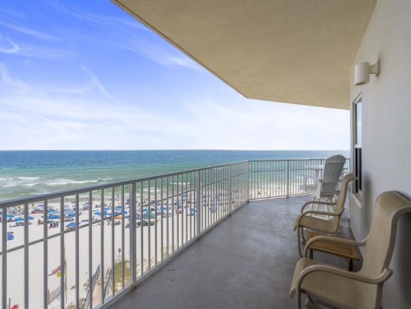 Lovely 3 Bedroom Vacation Condo with Full Ocean Views