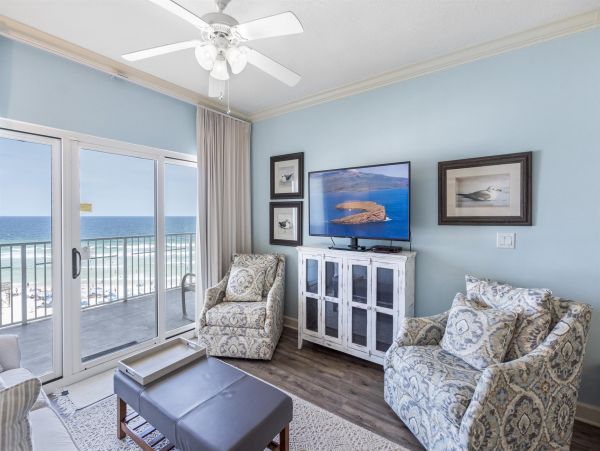 Lovely 3 Bedroom Vacation Condo with Full Ocean Views
