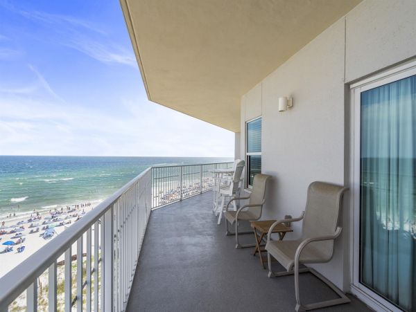 Lovely 3 Bedroom Vacation Condo with Full Ocean Views