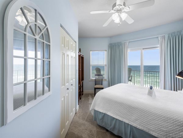 Lovely 3 Bedroom Vacation Condo with Full Ocean Views