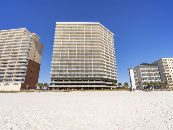 Lovely 3 Bedroom Vacation Condo with Full Ocean Views