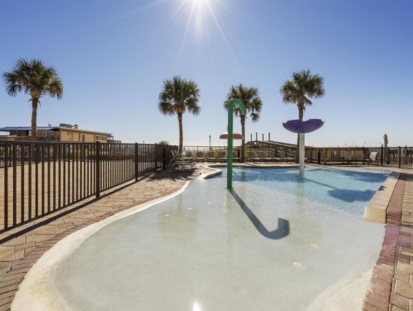 Lovely 3 Bedroom Vacation Condo with Full Ocean Views