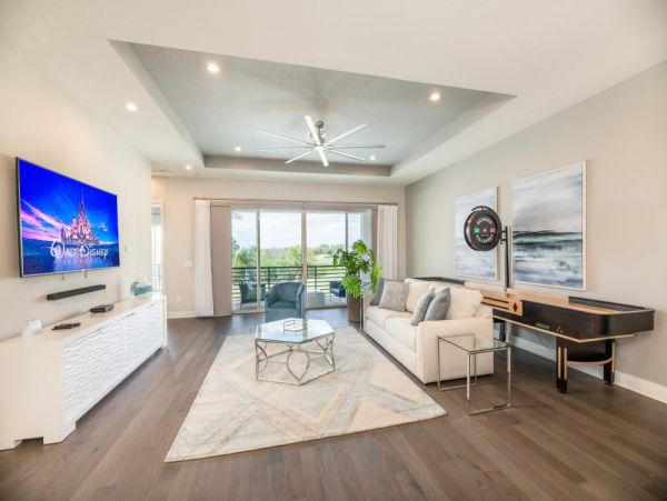 Gorgeous Reunion Vacation Home Eight Bedroom