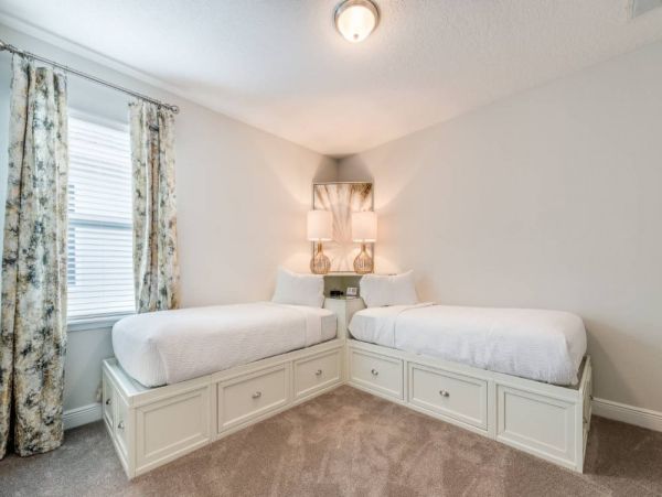 Luxury Orlando Vacation Rental Home Near Disney World – Sleeps 14 with Pool & Theater