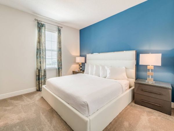 Luxury Orlando Vacation Rental Home Near Disney World – Sleeps 14 with Pool & Theater