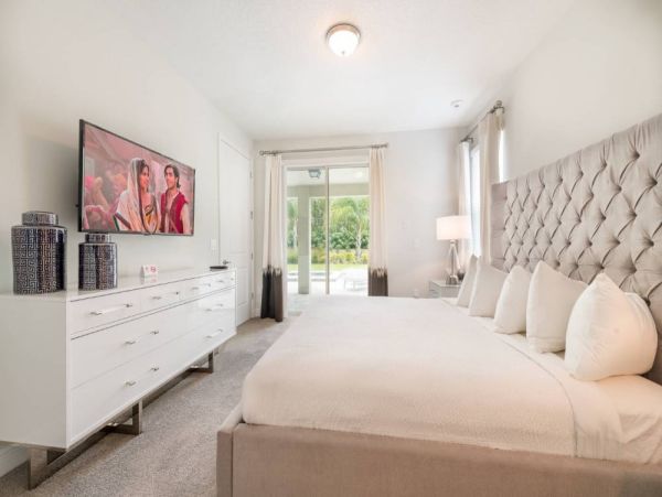 Luxury Orlando Vacation Rental Home Near Disney World – Sleeps 14 with Pool & Theater