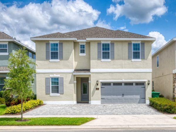 Luxury Orlando Vacation Rental Home Near Disney World – Sleeps 14 with Pool & Theater