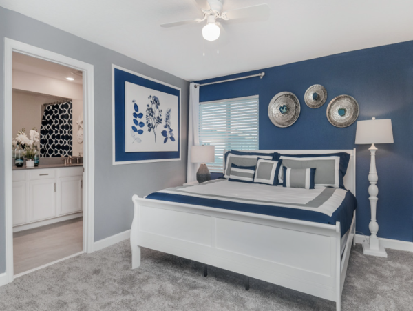Luxurious 5 Bedroom Townhome Near Disney with Private Pool & Resort Amenities
