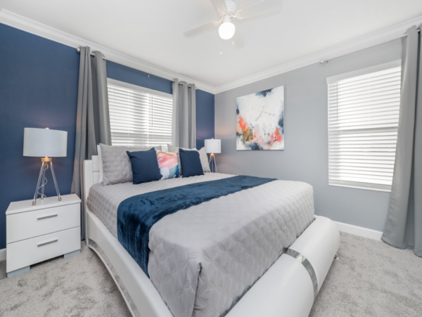 Luxurious 5 Bedroom Townhome Near Disney with Private Pool & Resort Amenities