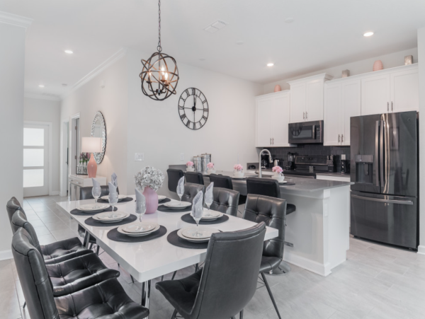 Luxurious 5 Bedroom Townhome Near Disney with Private Pool & Resort Amenities