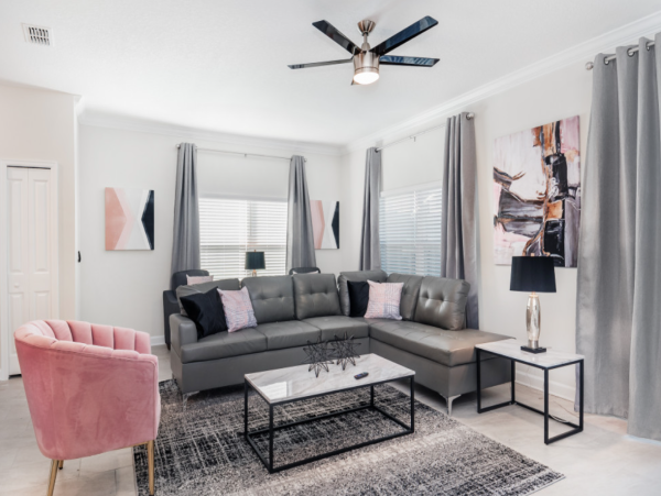 Luxurious 5 Bedroom Townhome Near Disney with Private Pool & Resort Amenities