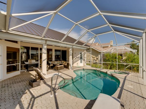 Waterfront Cape Coral 3 Bedroom Vacation Home