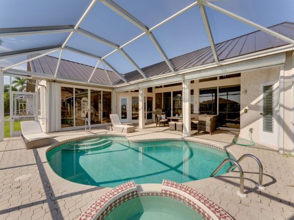 Waterfront Cape Coral 3 Bedroom Vacation Home