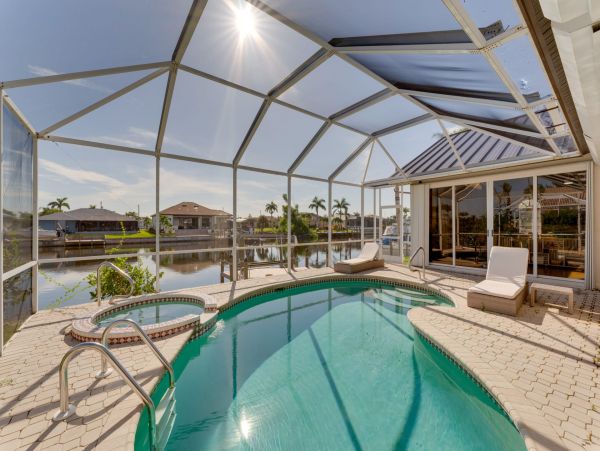 Waterfront Cape Coral 3 Bedroom Vacation Home