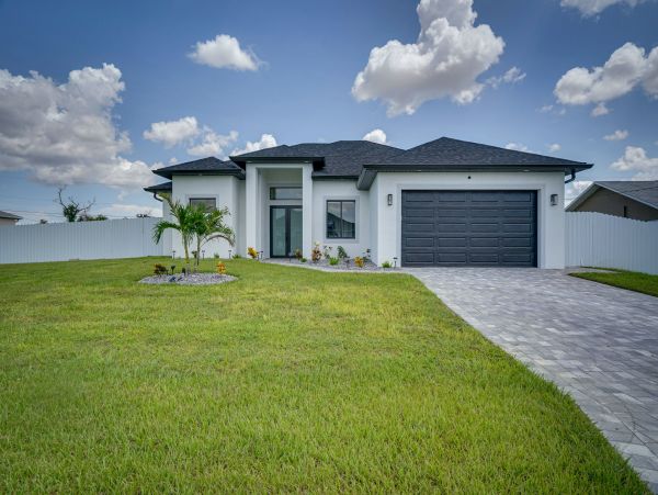 Cape Coral Home with 4 Bedrooms and Private Pool