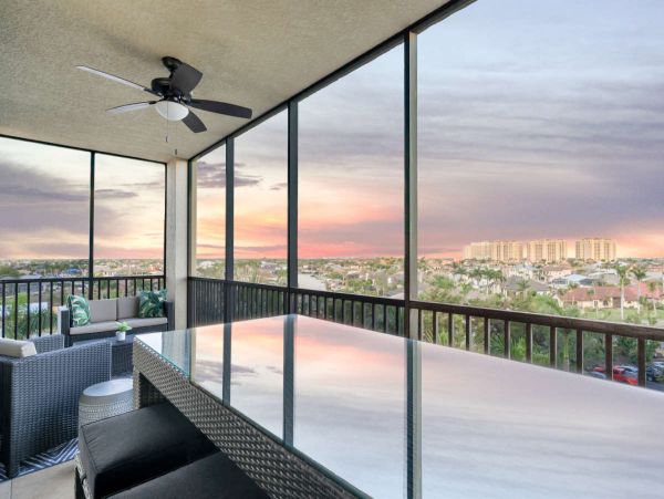 Modern 3 Bedroom Vacation Condo in Cape Coral