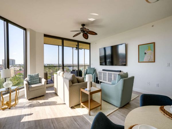 Modern 3 Bedroom Vacation Condo in Cape Coral