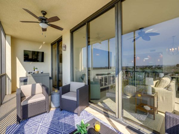 Modern 3 Bedroom Vacation Condo in Cape Coral