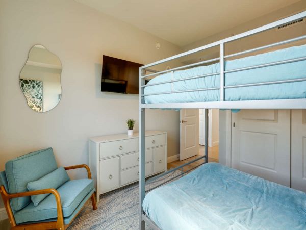 Modern 3 Bedroom Vacation Condo in Cape Coral