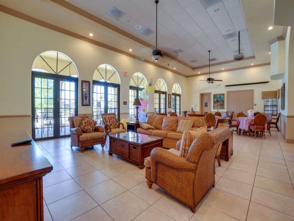 Modern 3 Bedroom Vacation Condo in Cape Coral