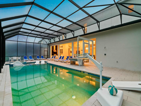 Incredible 11-Bdm Home in Orlando Luxury & Entertainment!