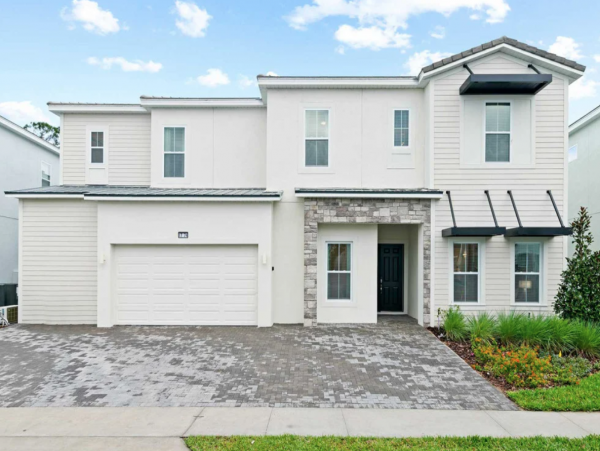 Incredible 11-Bdm Home in Orlando Luxury & Entertainment!
