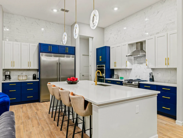 Incredible 11-Bdm Home in Orlando Luxury & Entertainment!