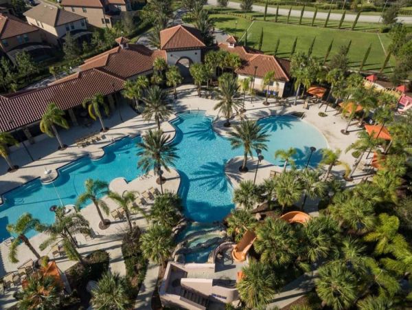 Luxury Davenport Vacation Rental Near Disney Attractions