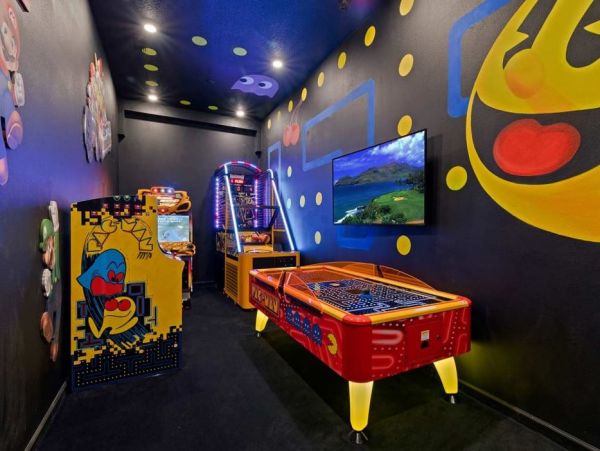 Luxury Davenport Vacation Rental Near Disney Attractions
