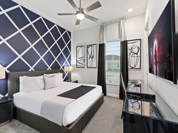 Luxury Eleven Bedroom Vacation Home in Orlando
