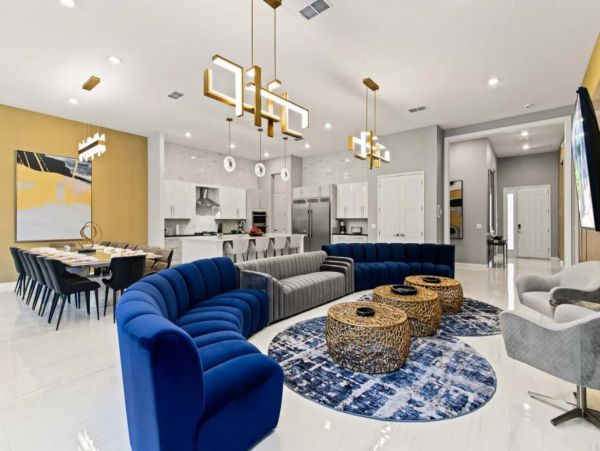 Luxury Eleven Bedroom Vacation Home in Orlando
