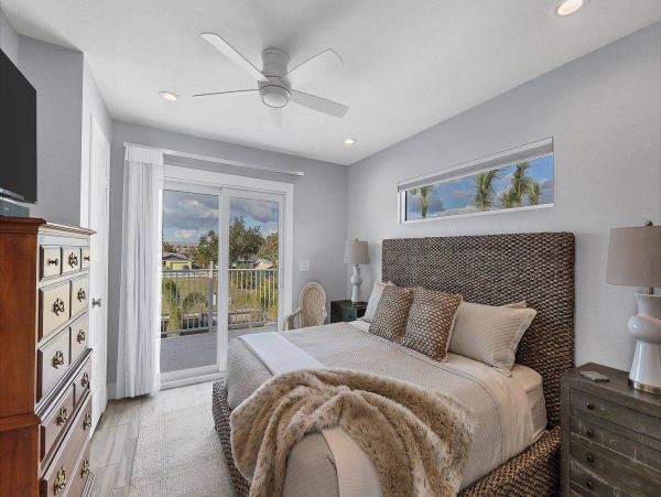 Three Bedroom Modern Home With Pool And Spa