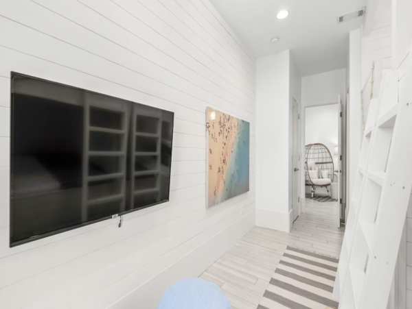 Six Bedroom luxury Destin Vacation Rental