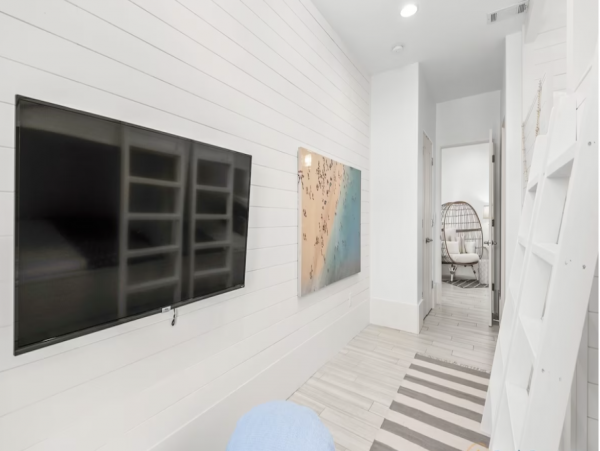 Six Bedroom luxury Destin Vacation Rental