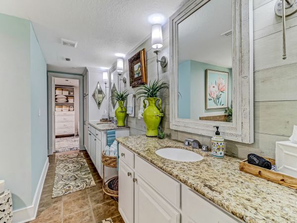 Luxury Amelia Island Vacation Rental 6-Bedroom Oceanfront Home with Pool & Rooftop Deck