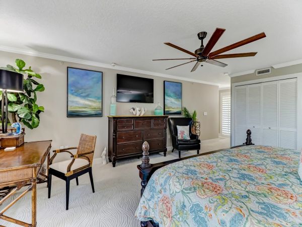 Luxury Amelia Island Vacation Rental 6-Bedroom Oceanfront Home with Pool & Rooftop Deck